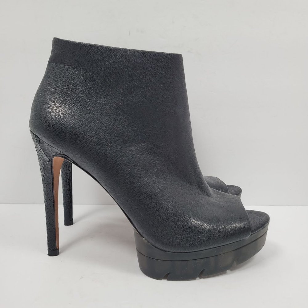 BCBG Maxazria Hasten Women's Black Peep Toe Platform Leather Bootie US Size 8.5M